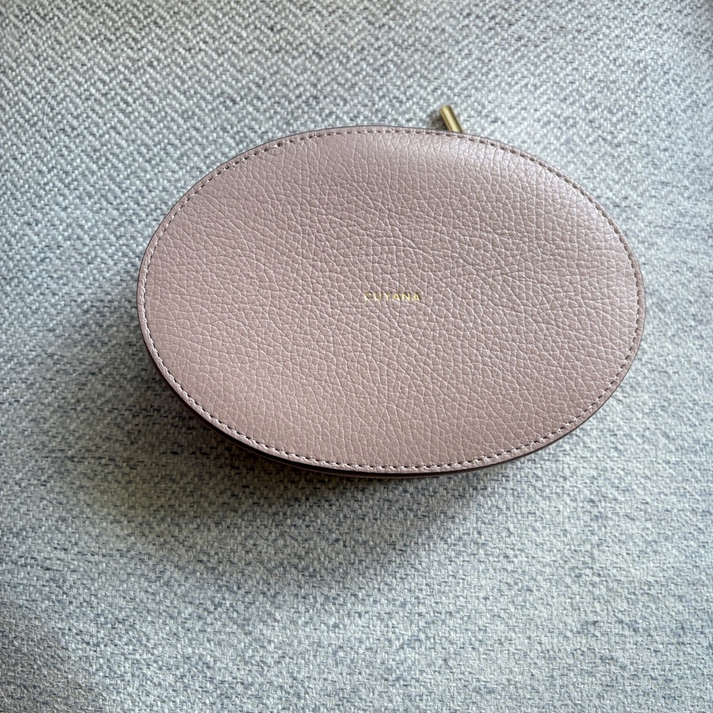 Cuyana Jewelry Case